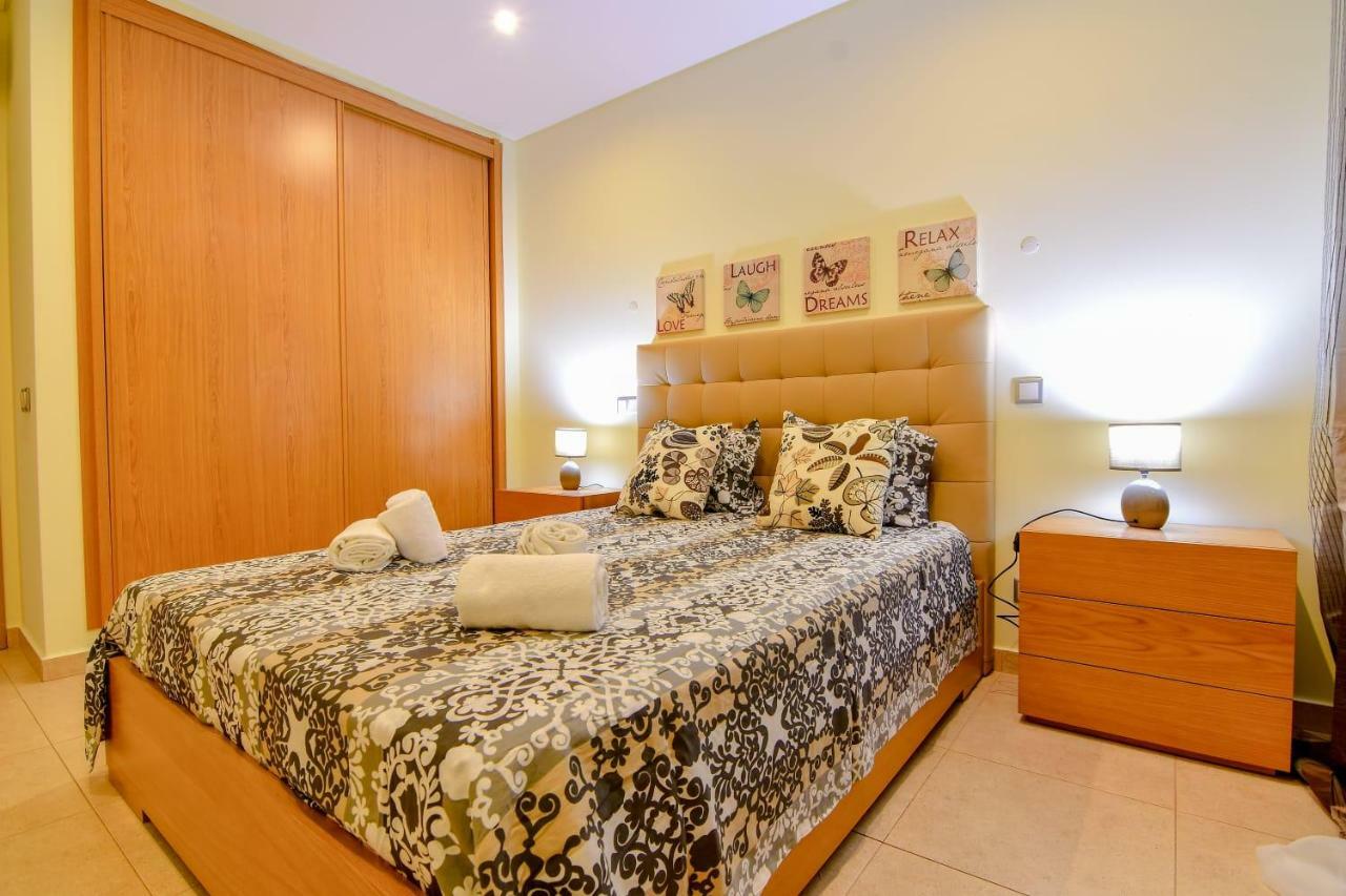 Stunning Villa With Pool Albufeira Bagian luar foto